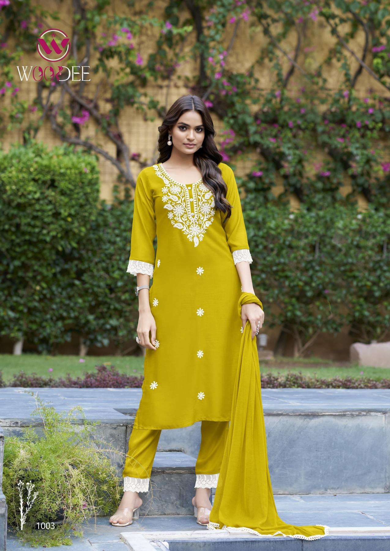 Woodee white lotus Kurti suppliers in Kolkata