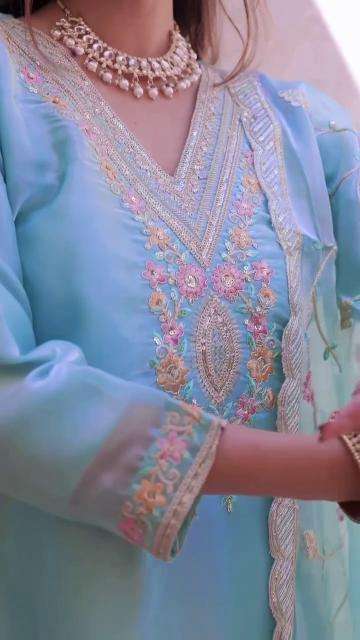 ASTHA D.NO-AC-7044 JIMMY CHOO SILK Kurti wholesale traders in Mumbai