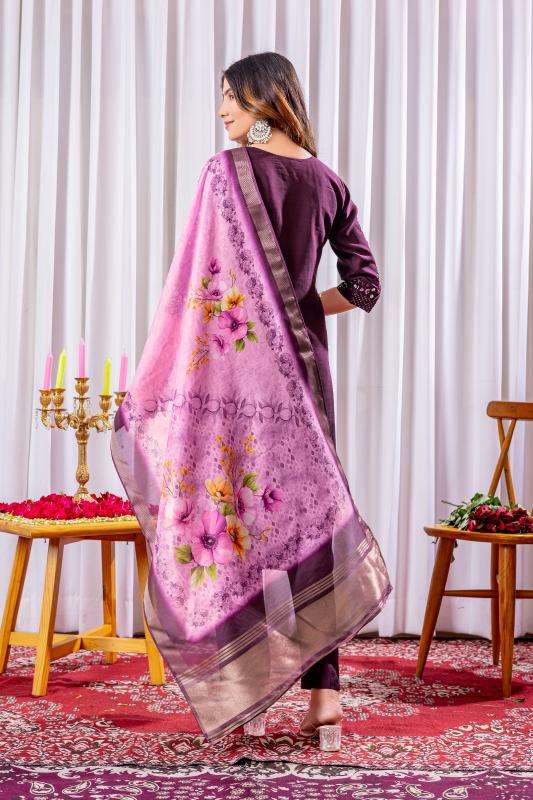 Diva 111 viscose silk  Kurti warehouse in Hyderabad
