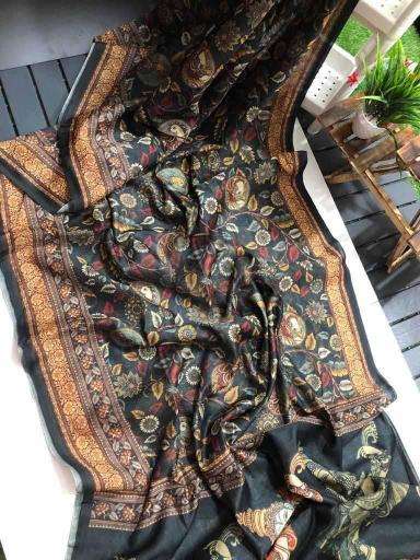 Linen digital print Saree manufacturer in Kolkata