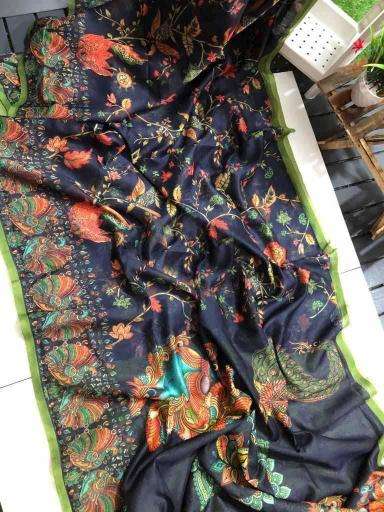 Linen digital print Saree manufacturer in Kolkata