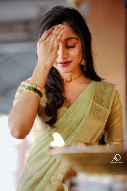 Mohini-vol-19 cotton with zari  Surat saree market