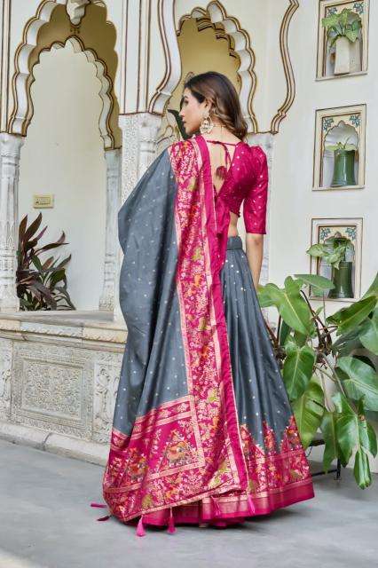 Piramid Dola Silk Bridal lehenga choli in Kolkata