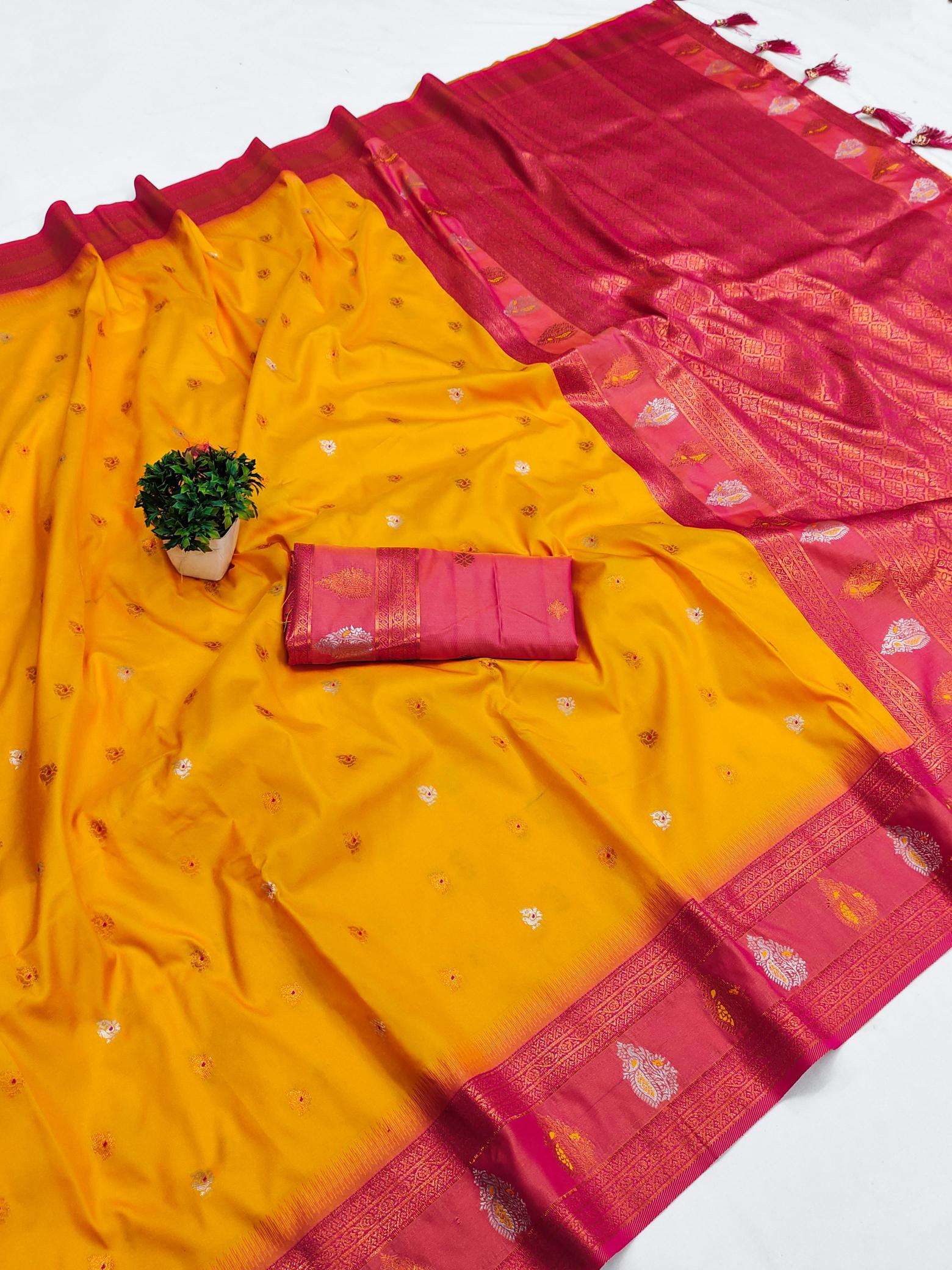 Soft silk with zari weaving Wholesale saree market in Delhi