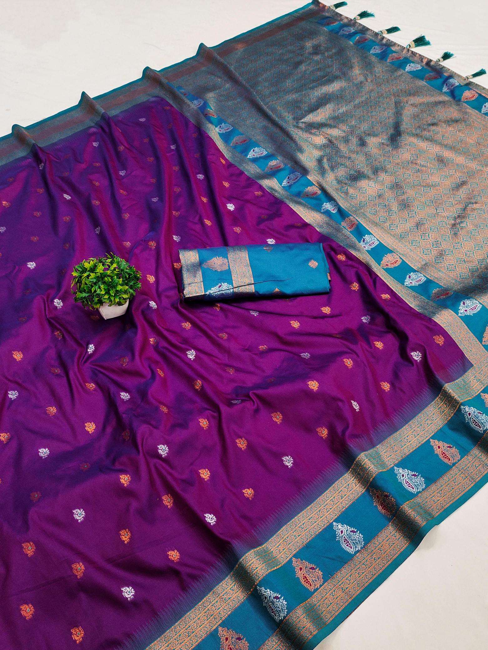 Soft silk with zari weaving Wholesale saree market in Delhi