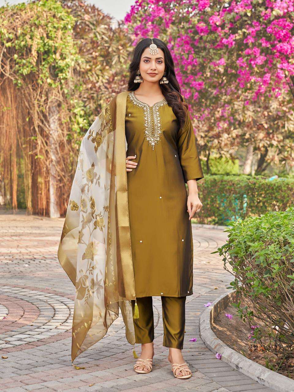 Aanchi plus bansi Kurti online shopping in Ahmedabad
