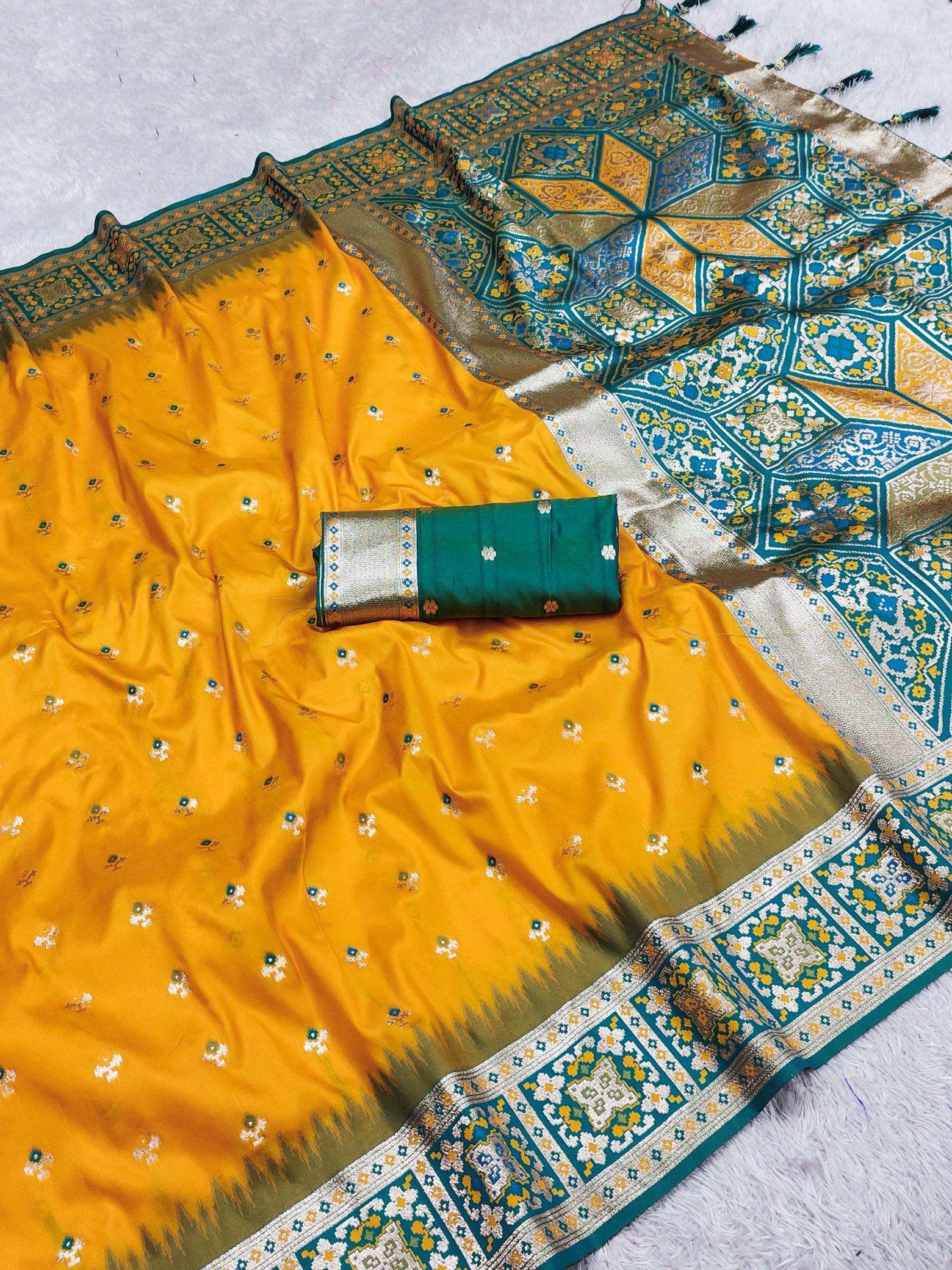 Anupama banarasi-14 Saree wholesale market in Surat