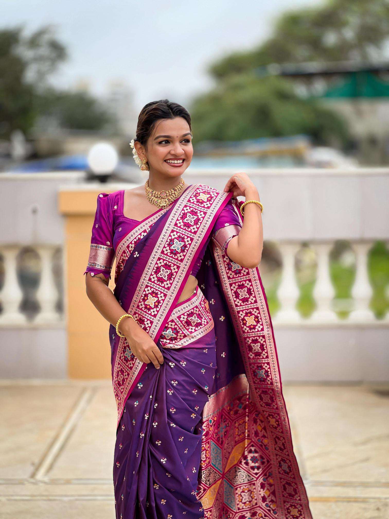 Anupama banarasi-14 Saree wholesale market in Surat