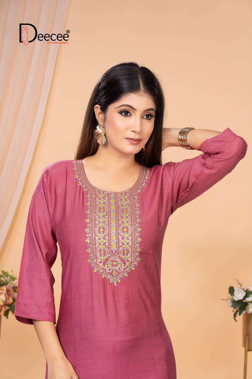 Deecee tasveer Supplier of Kurtis in Mumbai