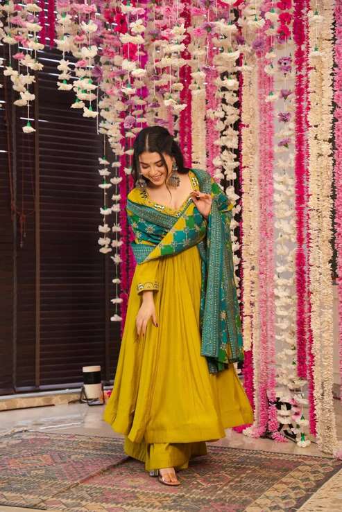 Dmuskan 2 Silk Chanderi Wholesale Kurti suppliers