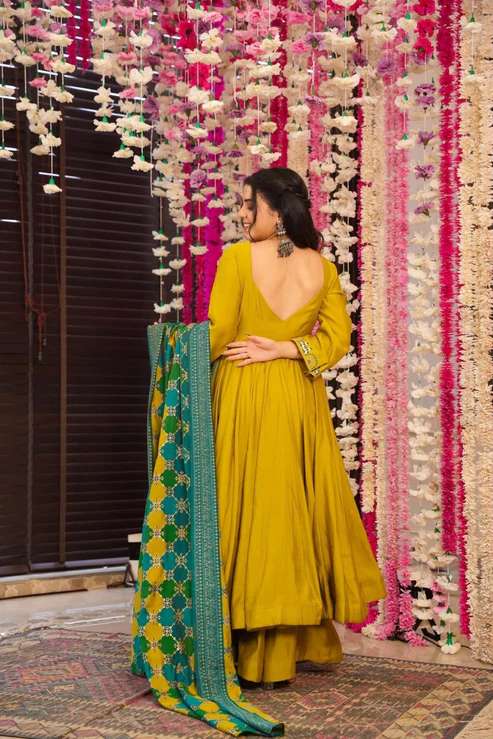 Dmuskan 2 Silk Chanderi Wholesale Kurti suppliers