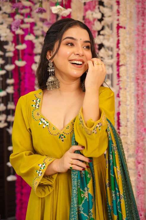 Dmuskan 2 Silk Chanderi Wholesale Kurti suppliers