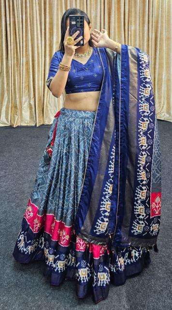 Ekta bandhni Tussar Silk lehenga wholesale market in varanasi
