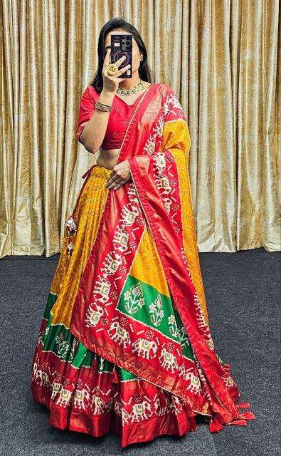 Ekta bandhni Tussar Silk lehenga wholesale market in varanasi