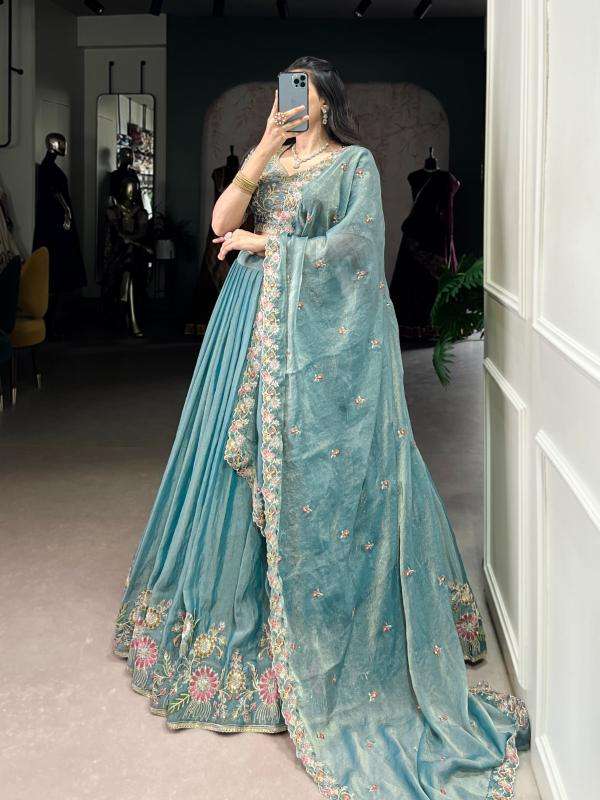 Lehenga Choli 2025 Zari Shimmer Wedding lehenga choli online
