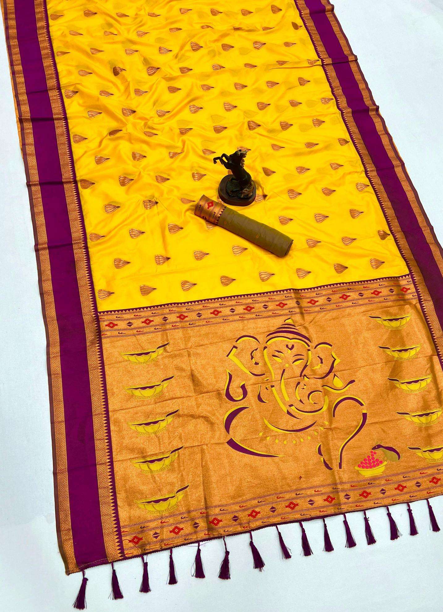 Malhar shree ganesh Wholesale saree suppliers