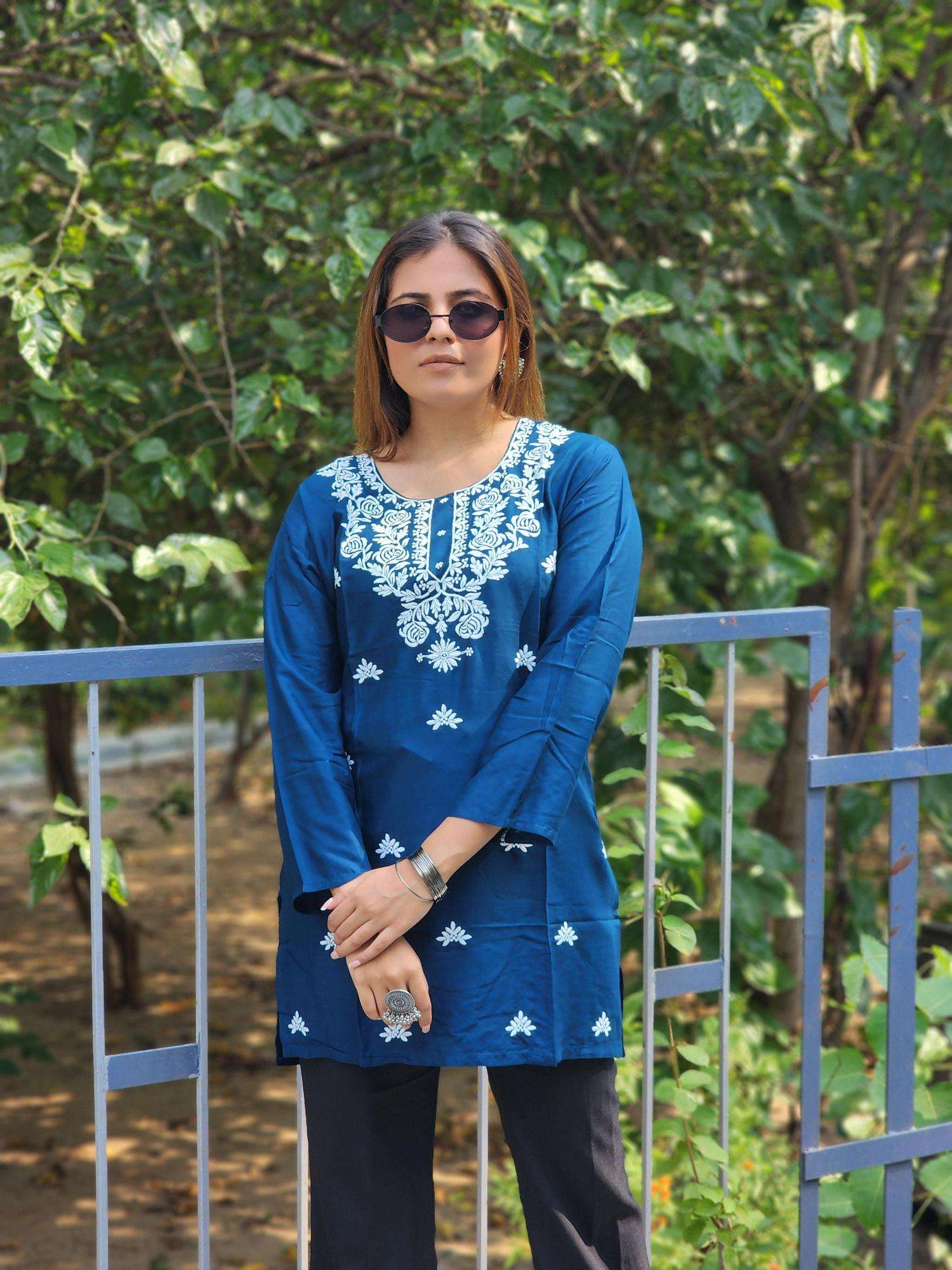 Shree salasar reyon embroidery work short tops Indian kurti wholesale
