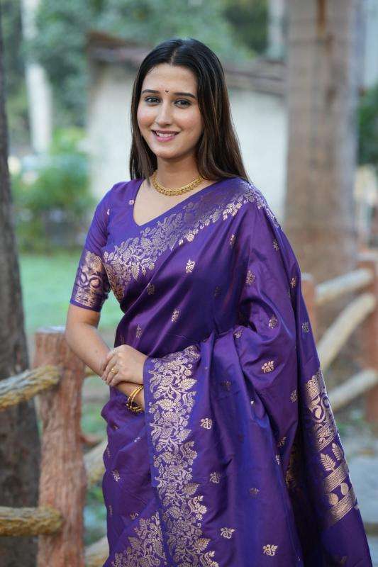 Soft and pure banarasi silk Saree wholesalers online