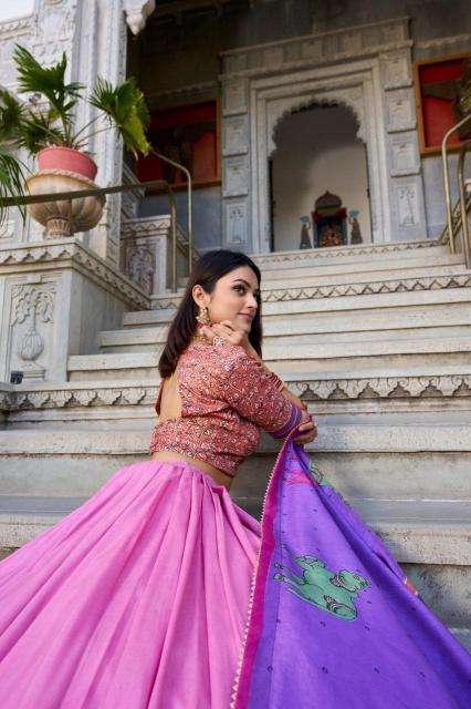 square box Tussar Silk lehenga wholesale rate