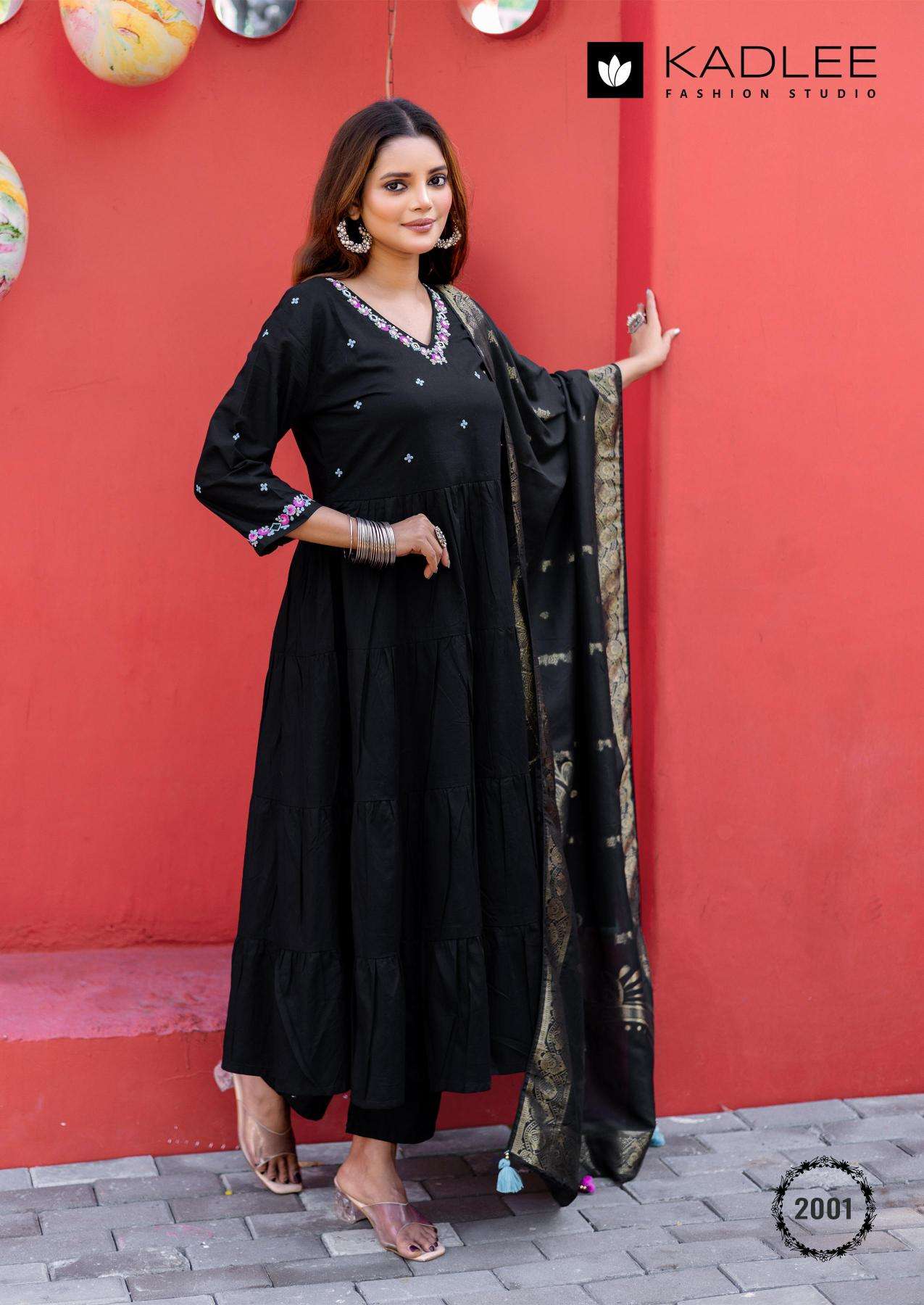 Kadlee taneja Online Kurti wholesalers in Kolkata