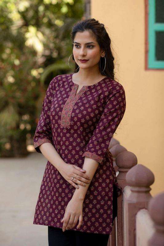 Shorya cotton printed short top Wholesale designer kurtis in India