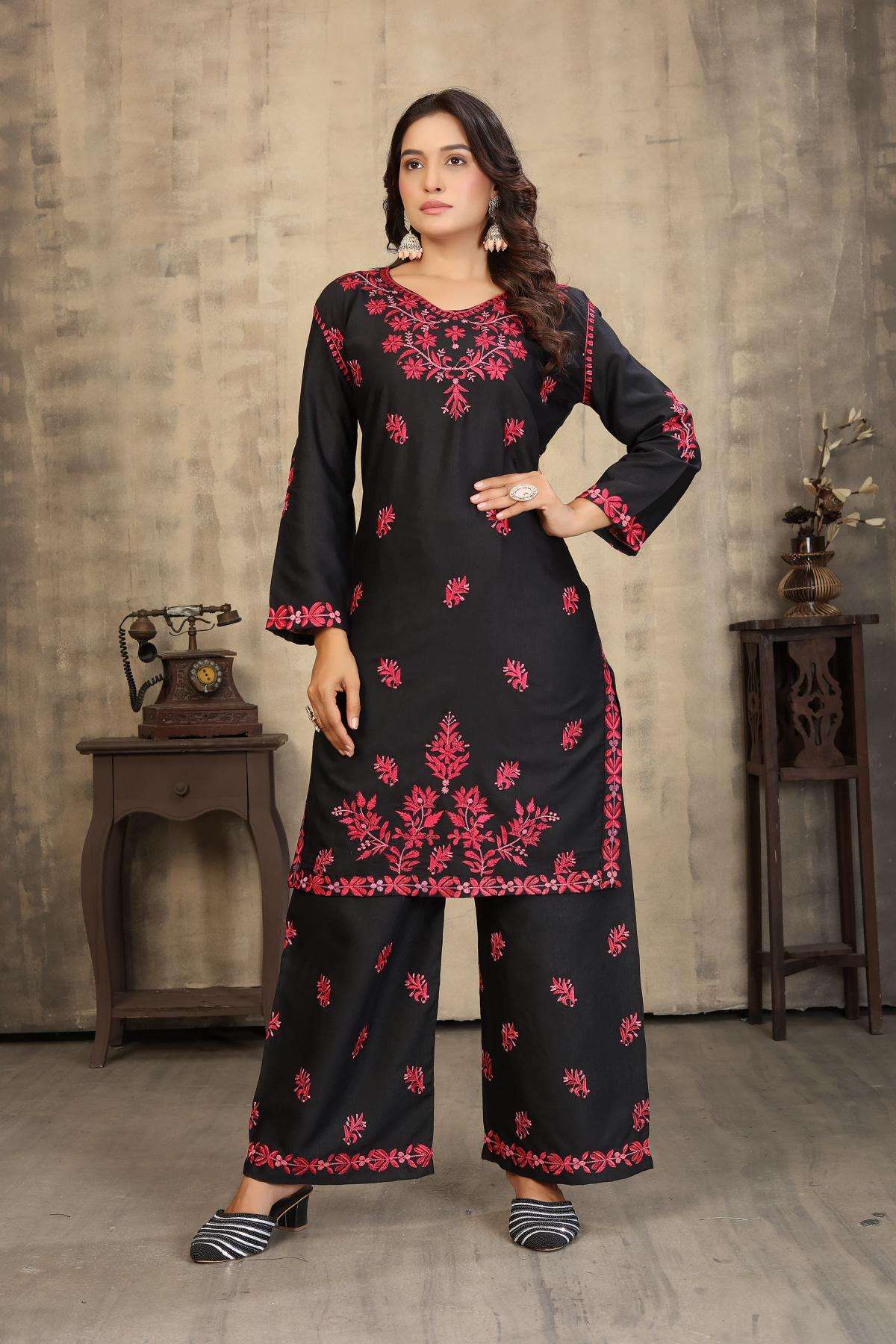 Shree salasar sanaya Kurti suppliers in Surat