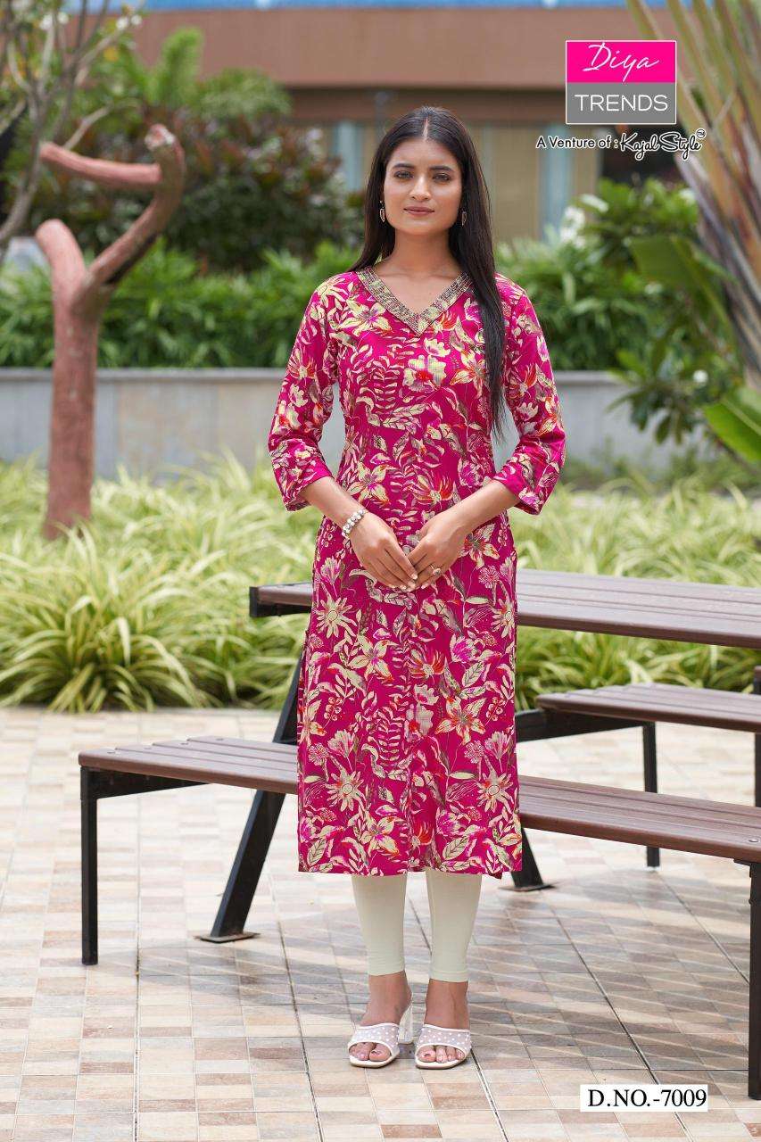 Diya trends gardencity 8 Wholesale Kurti suppliers in Bhavnagar