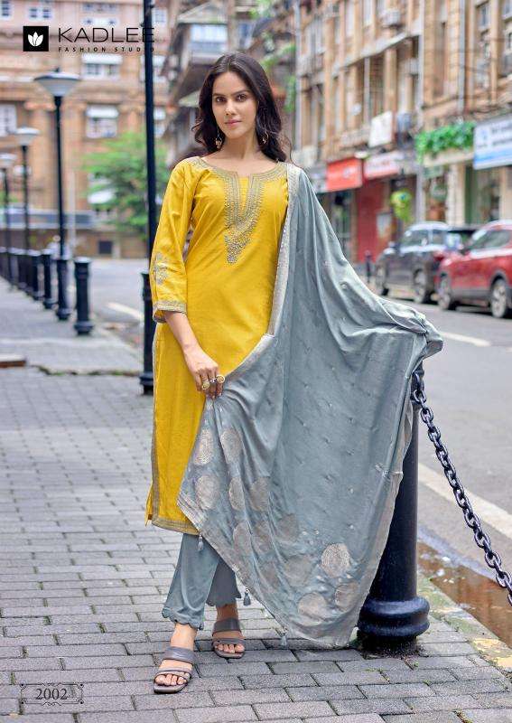 Kadlee khanak Kurti wholesale price in Surat