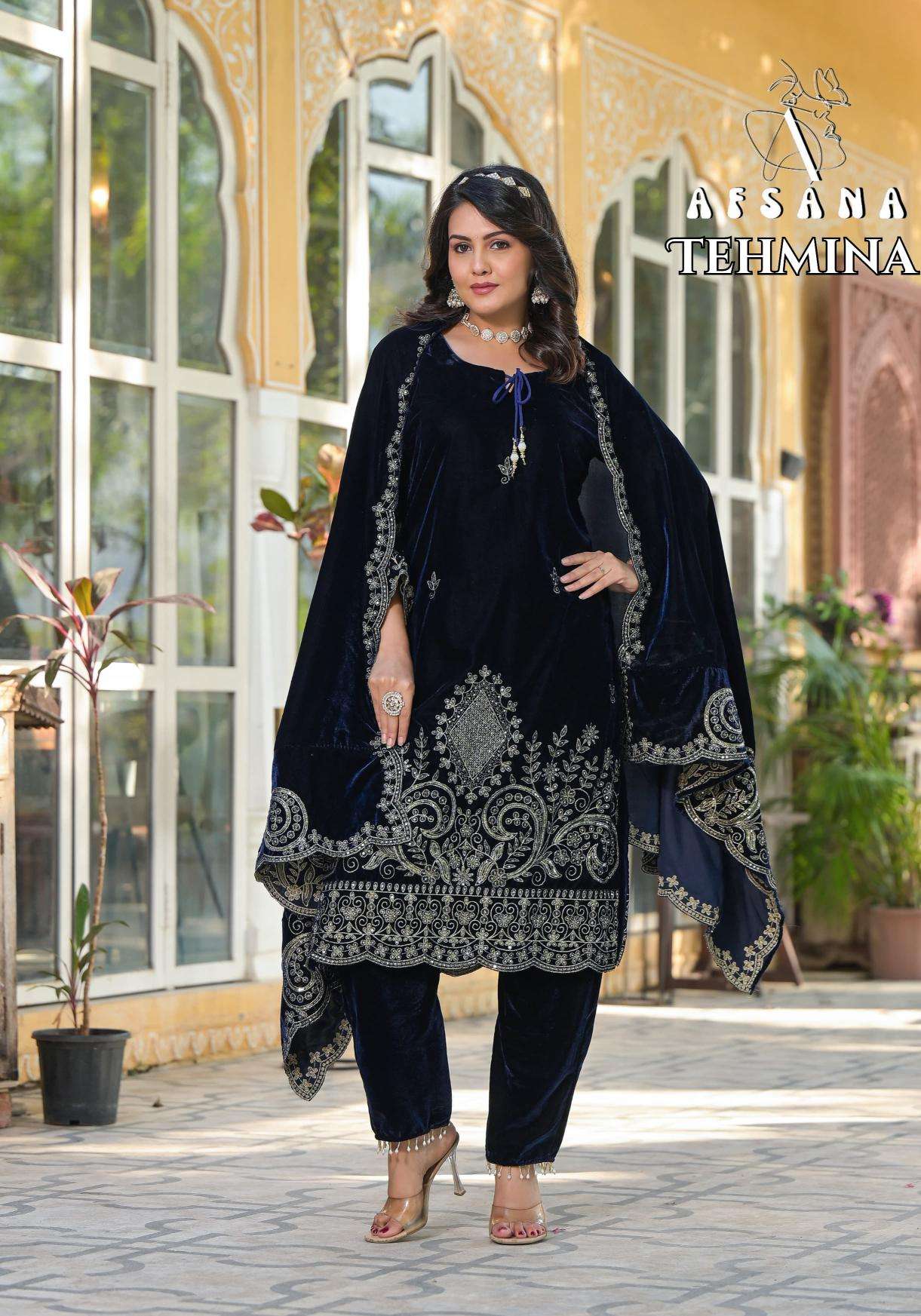 Afsana tehmina pakistani suites Manufacturers in India
