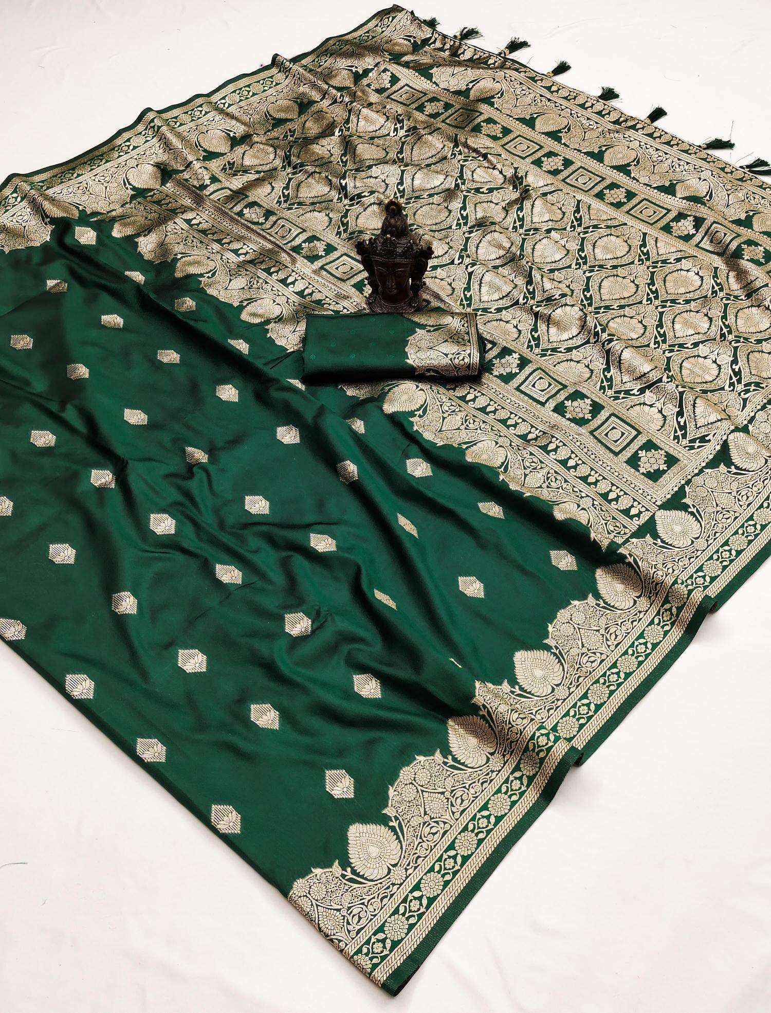 Triveni kalyani banarasi silk Saree manufacturers in Delhi
