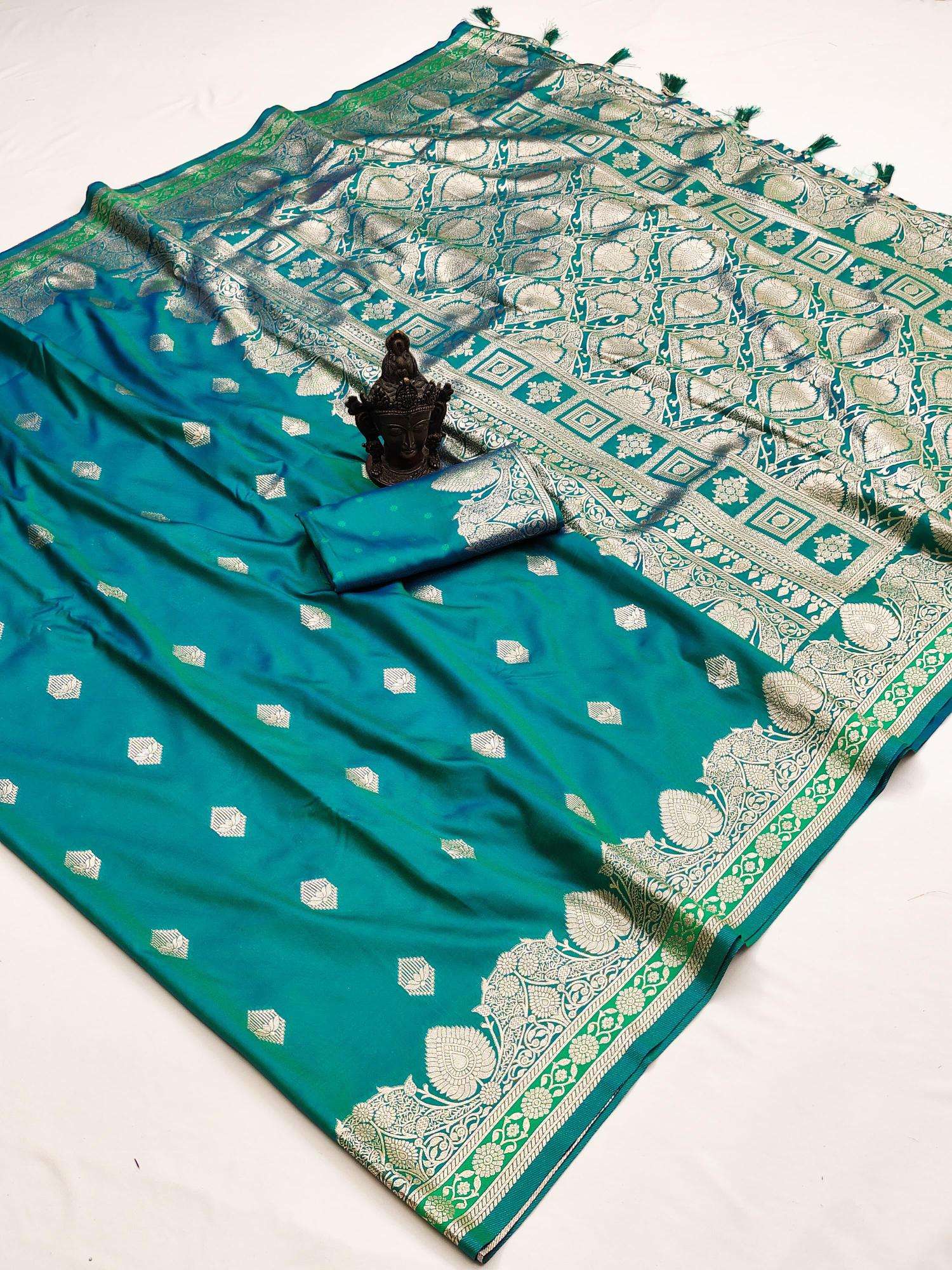 Triveni kalyani banarasi silk Saree manufacturers in Delhi