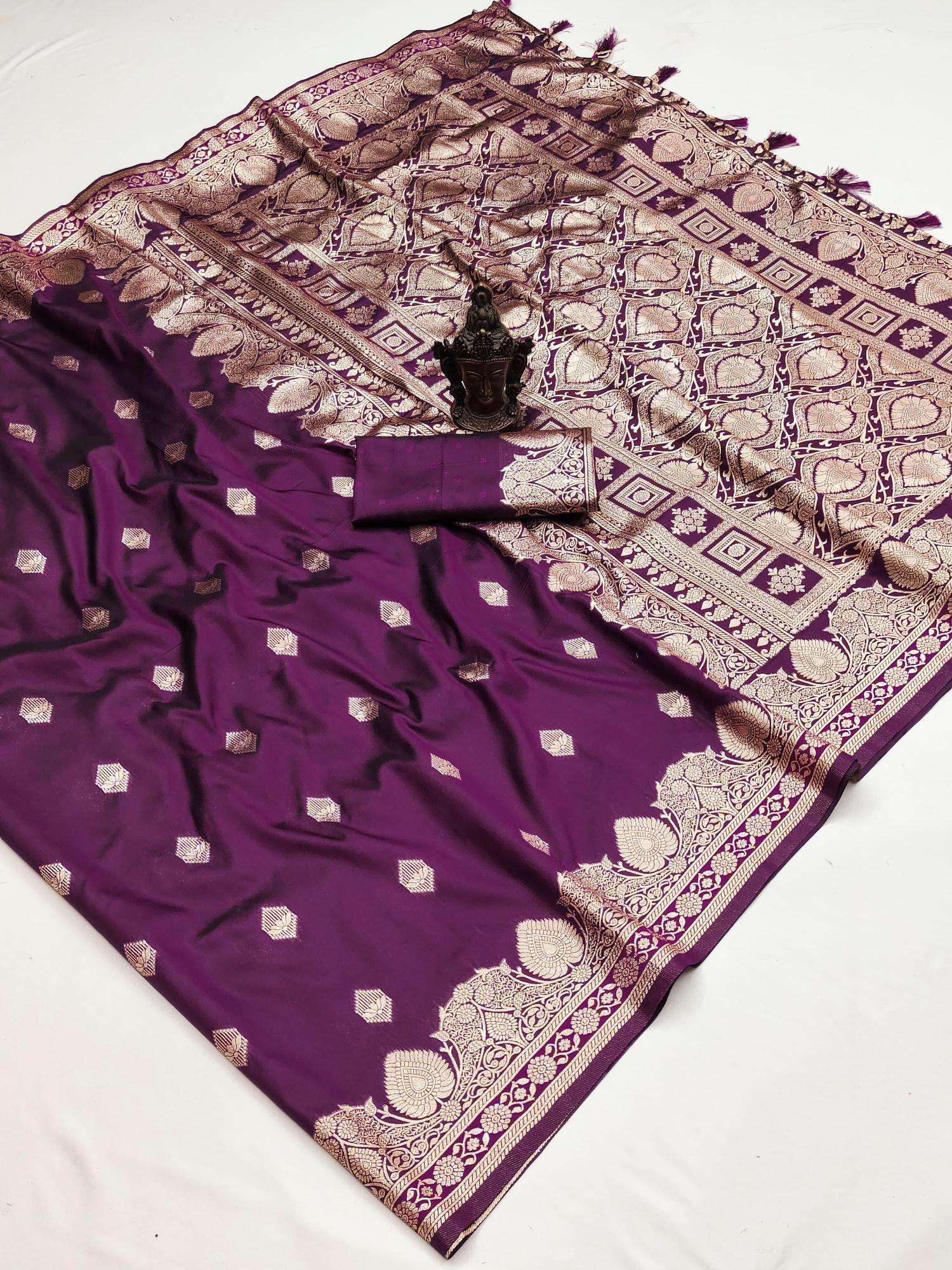 Triveni kalyani banarasi silk Saree manufacturers in Delhi