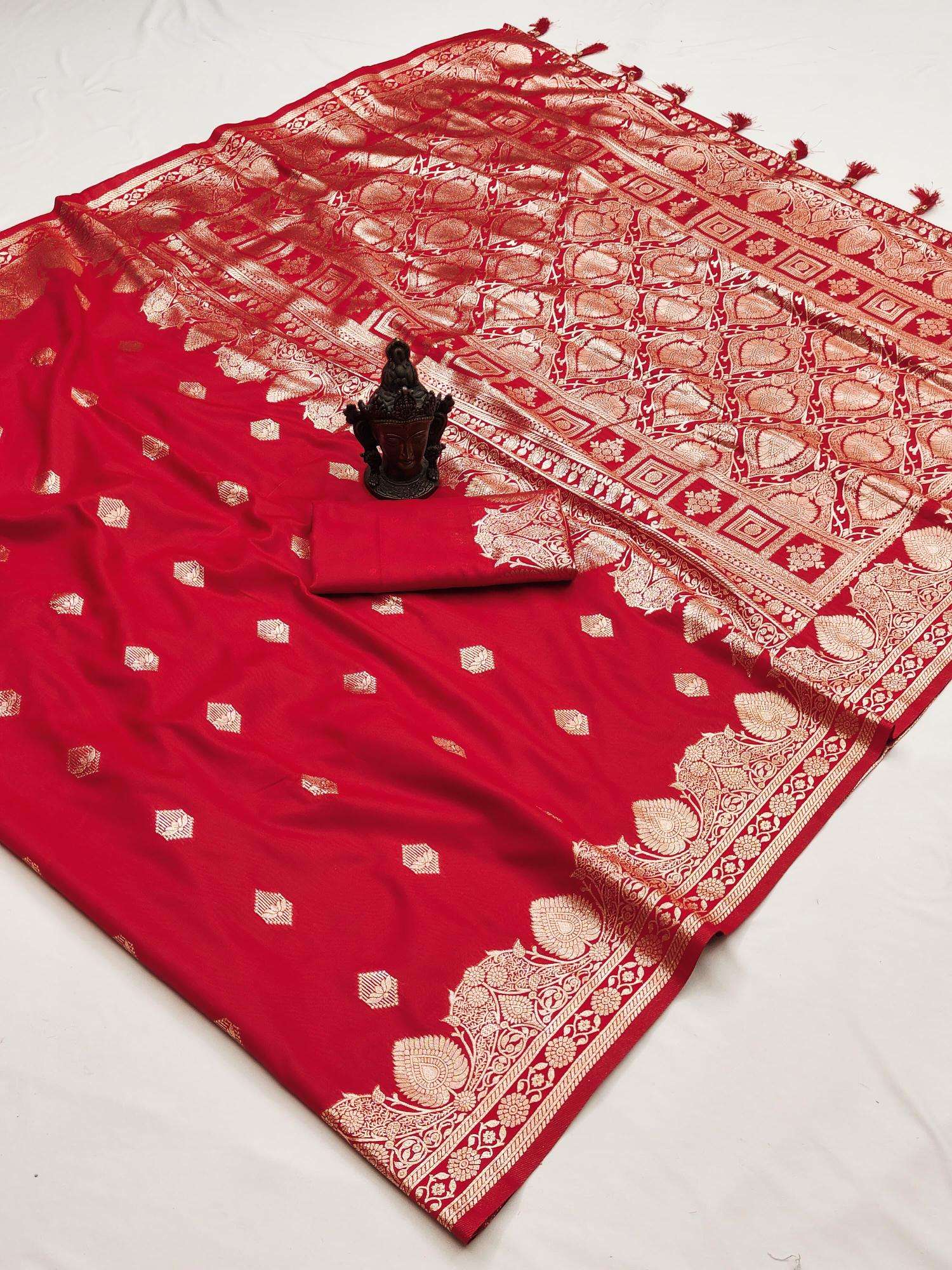 Triveni kalyani banarasi silk Saree manufacturers in Delhi