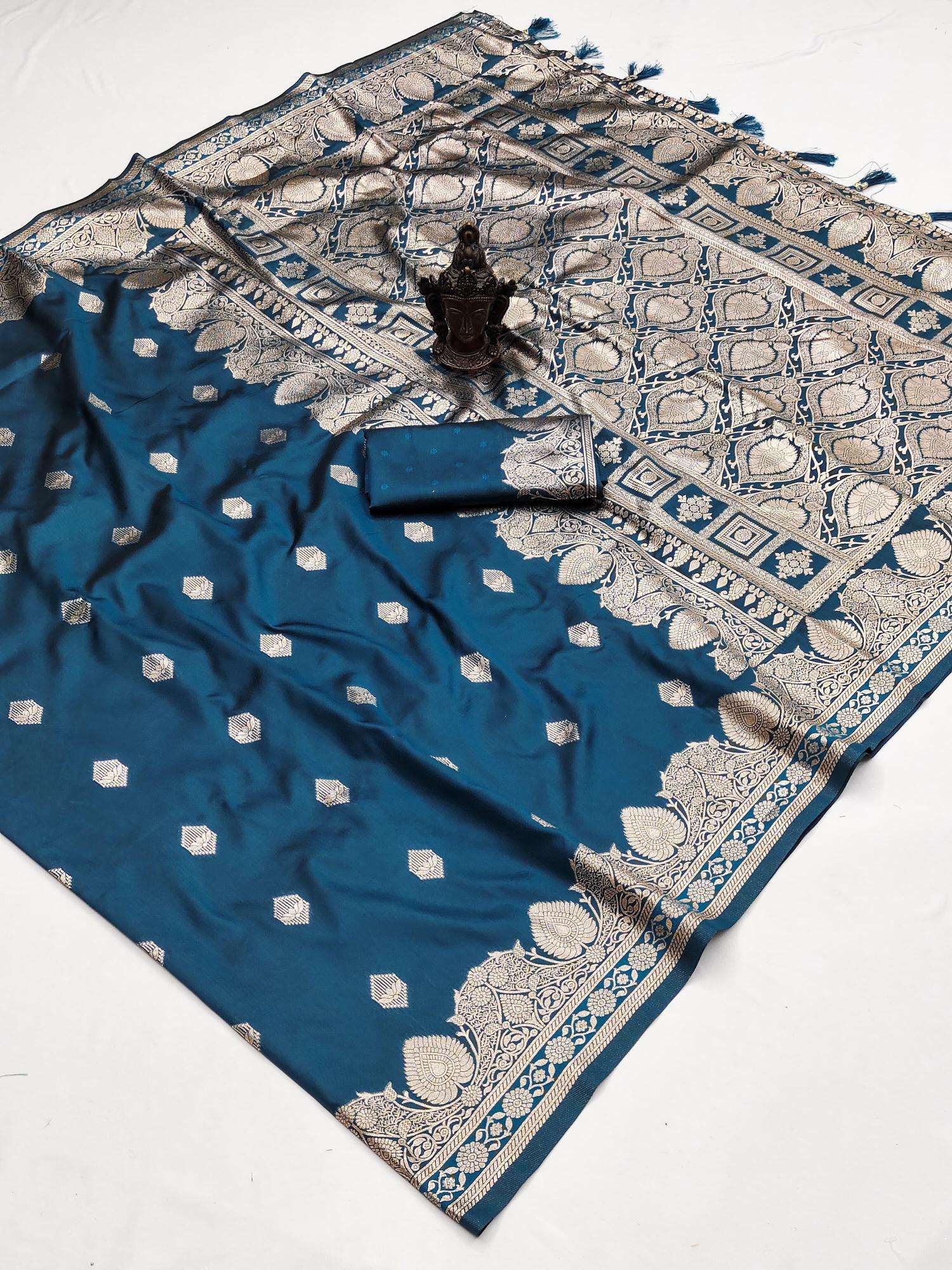 Triveni kalyani banarasi silk Saree manufacturers in Delhi