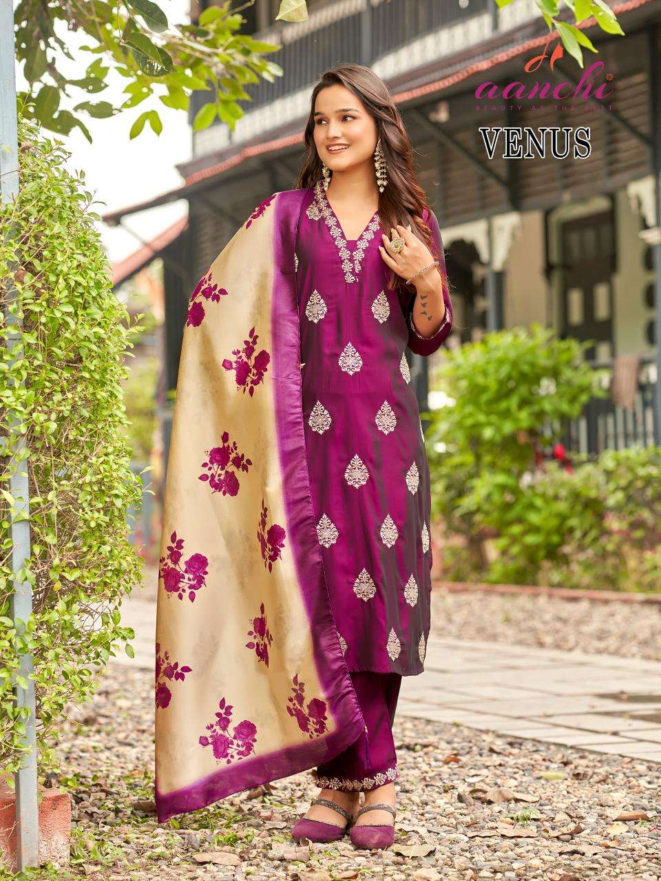 Aanchi venus Kurti manufacturers in Pune