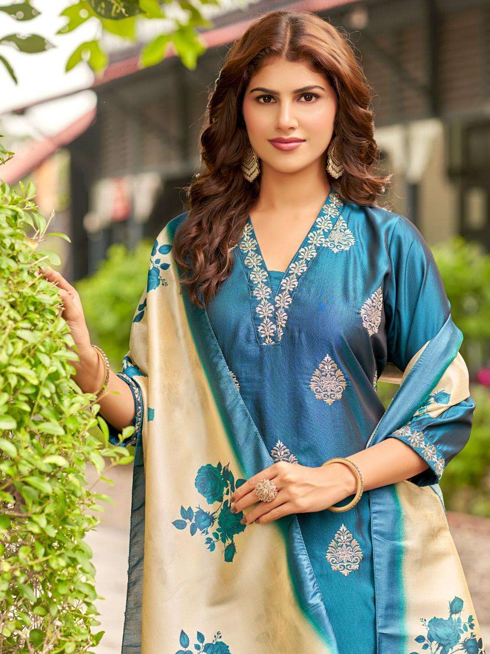 Aanchi venus Kurti manufacturers in Pune