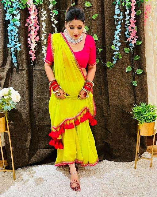 GC beautiful lace Wholesale saree market in Ahmedabad