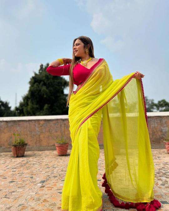 GC beautiful lace Wholesale saree market in Ahmedabad