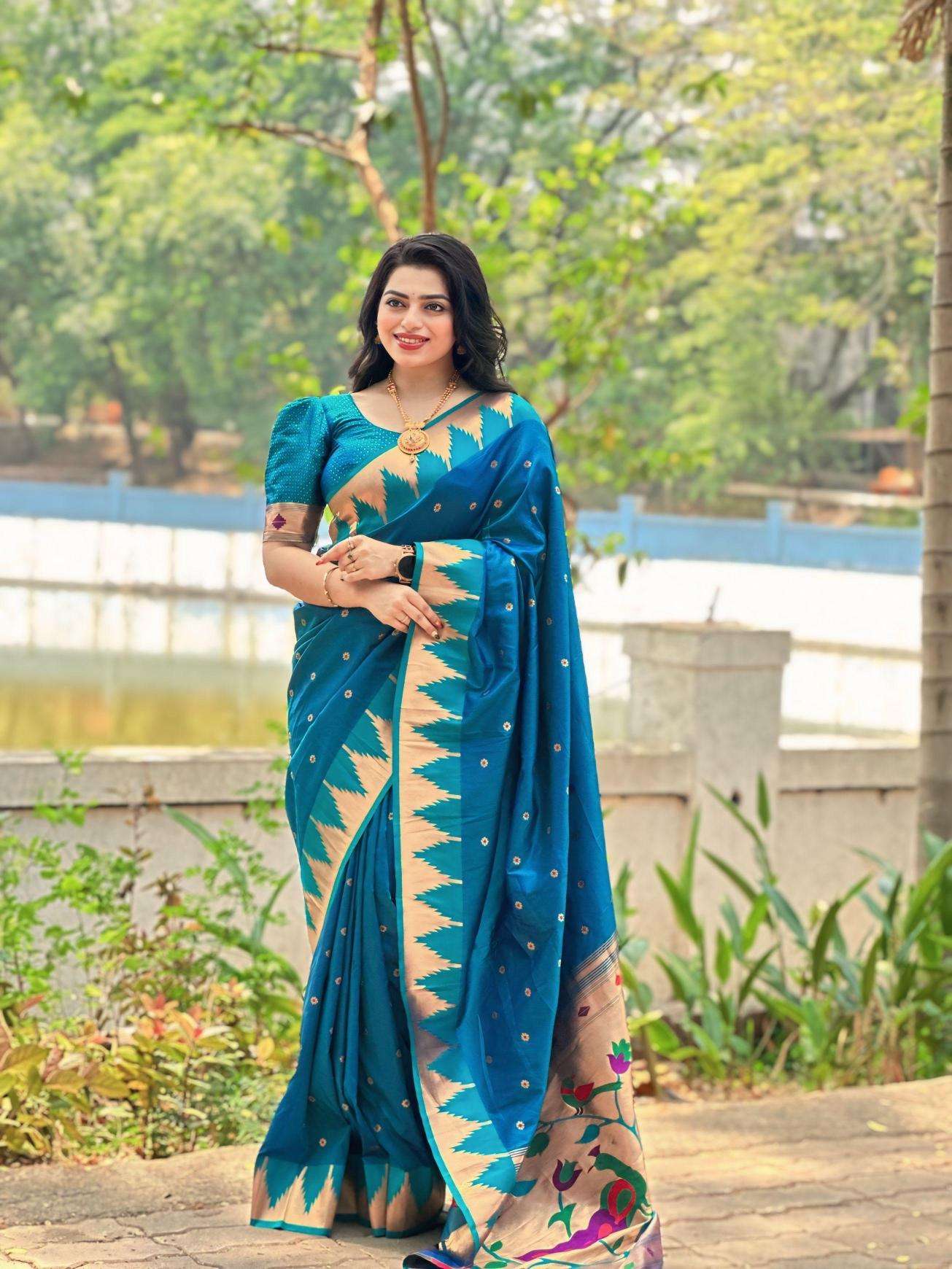 Anupama temple paithani Saree wholesalers in Pune