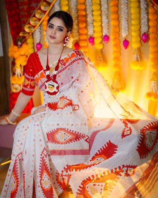Triveni W - 349 Saree suppliers in Kolkata