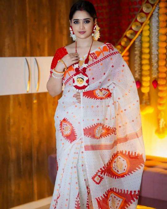 Triveni W - 349 Saree suppliers in Kolkata