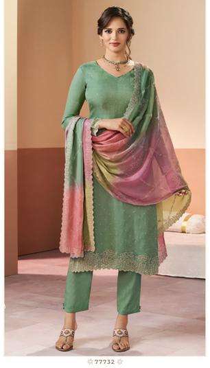 Vinay kuleesh ranggatt sakhi Fancy dress materials wholesale in Hyderabad