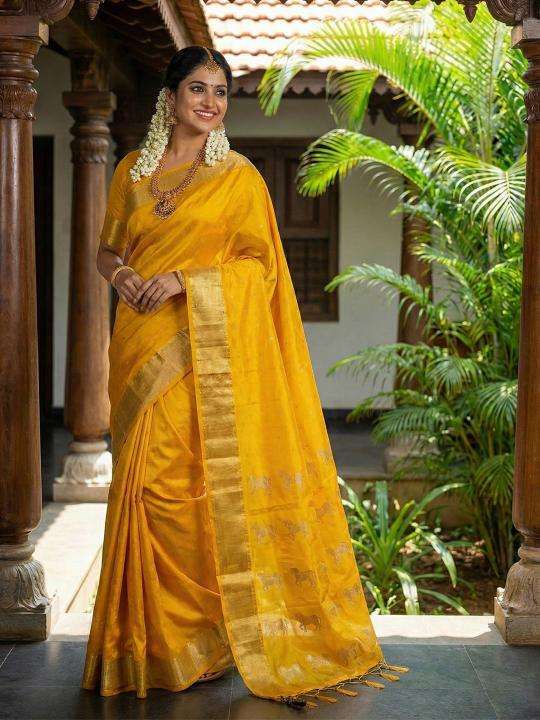 Astita RAJASHREE Saree wholesalers in Mumbai