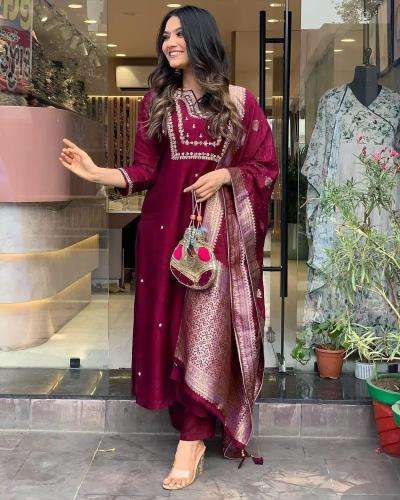 Jaipuri 3pcs Wholesale Kurtis online Mumbai