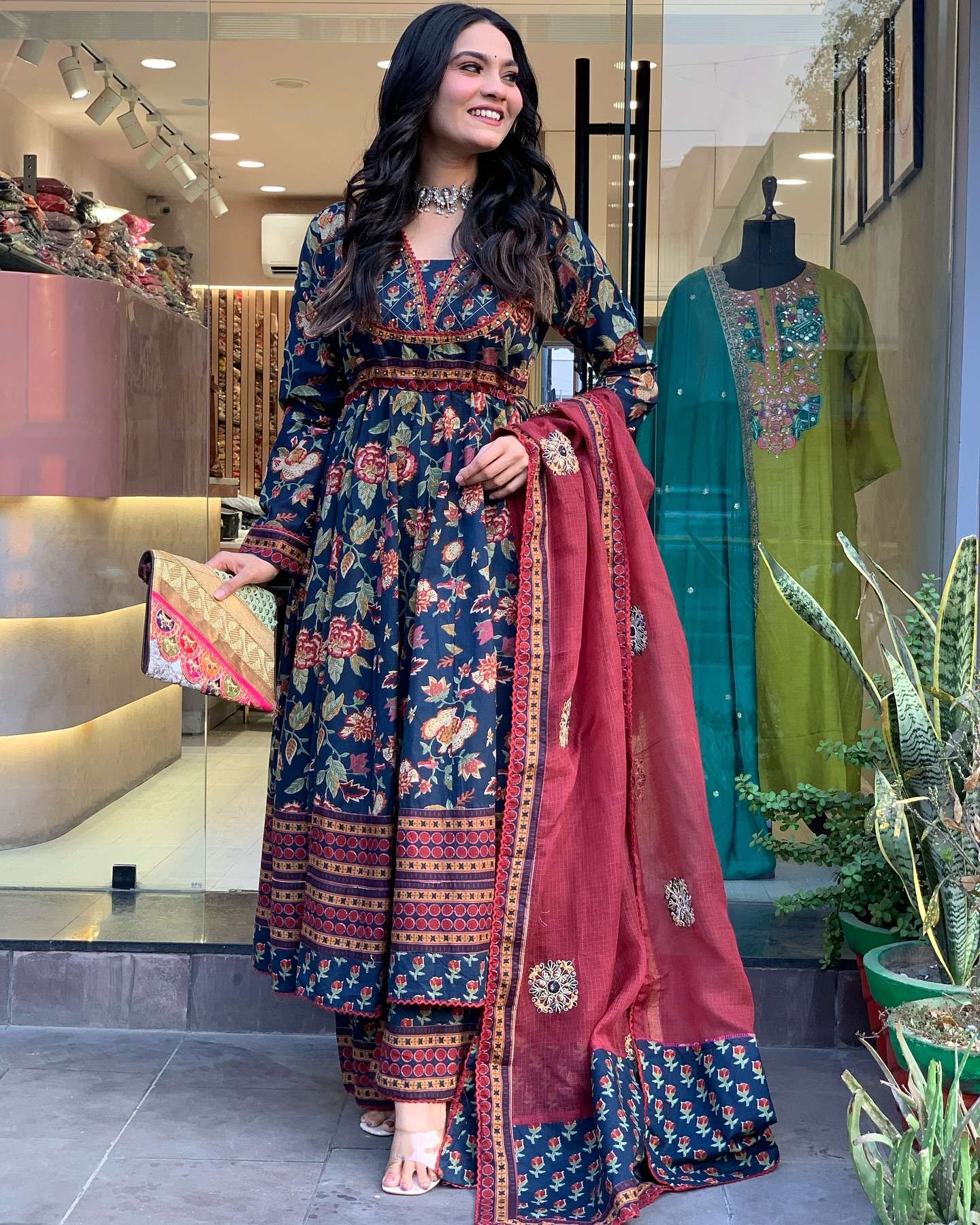 Ronika 01 Ladies kurti wholesalers in Kolkata