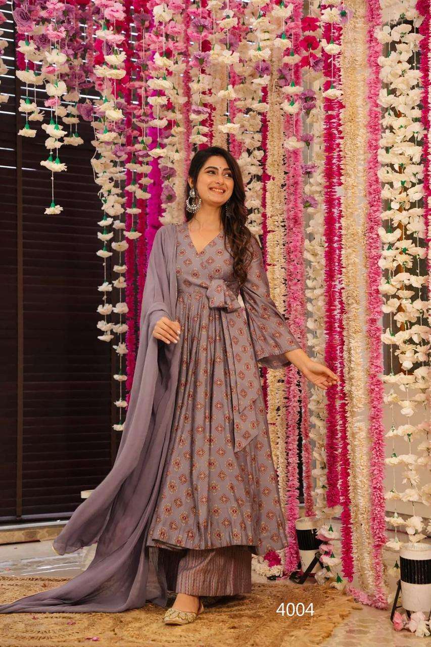 Universal vyoma vol 4 kurtis exporters In surat