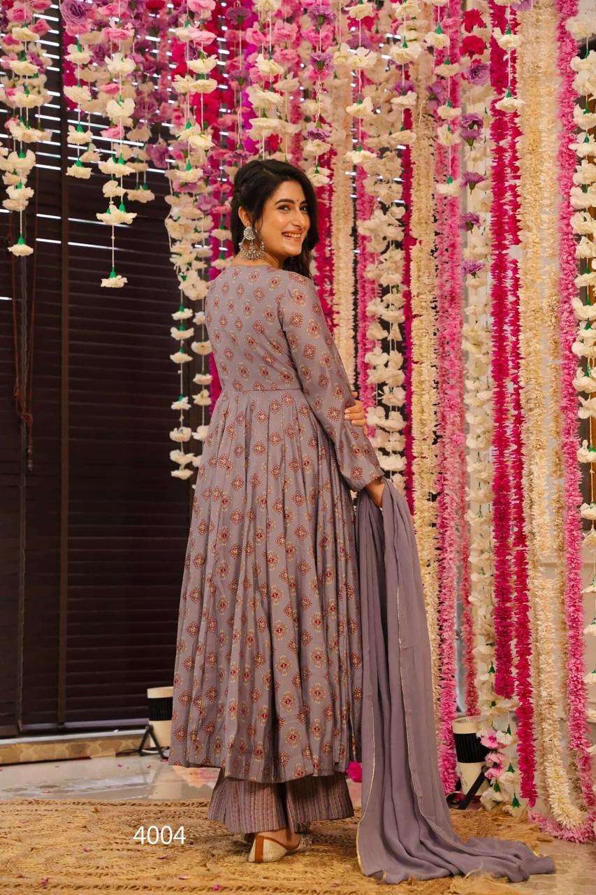 Universal vyoma vol 4 kurtis exporters In surat