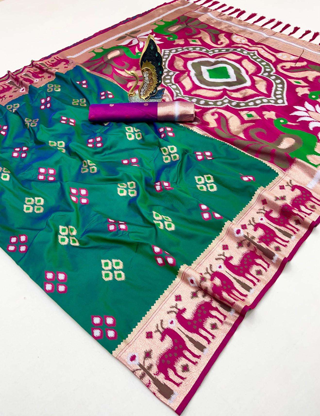 Anupama madhuri Wholesale saree supplier in Gujarat