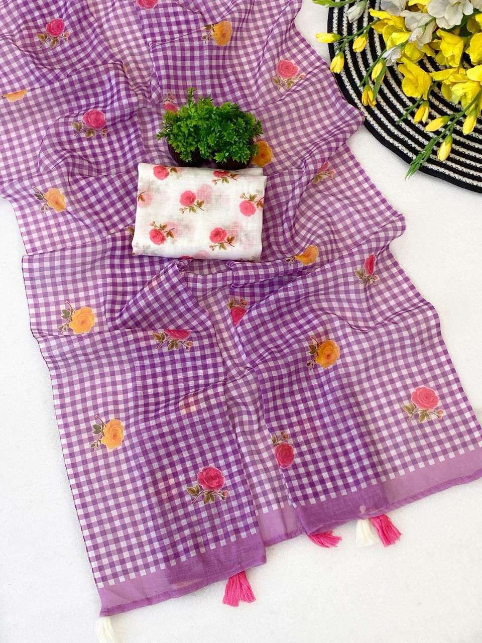 Sandhya indira linen Saree market prices in Vadodara