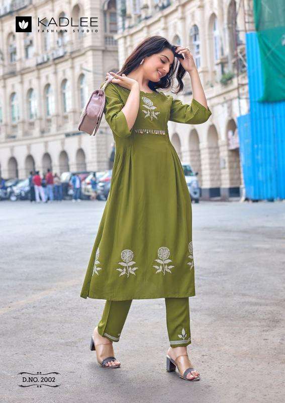 Kadlee fashion queen wholesale kurti set india